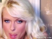 Gorgeous Jana doing the dildo 12/16