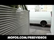 Sexy amateur has an amazing pair of tits 5/16