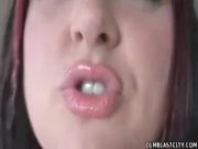 Big sized girl gets cumblasted 3/16