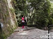 A tourist stumbles upon some filthy action in 5/16