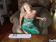 Convincing stunning teen to masturbate on cam 2/16