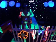 Romi Rain behind scenes 3/16