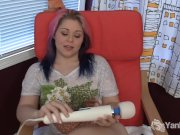 Pink haired BBW Sarah fucking her pussy 1/16