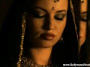 Beautiful Bollywood Babe 2/16