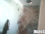 Mofos - Sexy teen in the shower  1/16