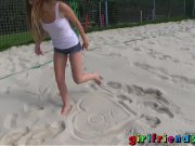 Girlfriends Hot babes lick pussy in the park 5/16