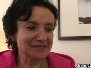 Young dude bangs old bitch right on the floor 2/16