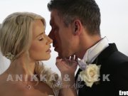 EroticaX Anikka Albrite's honeymoon porn vide 1/16