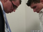 Her fat old pussy is nailed by two cocks 14/16