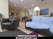 Petite Camgirl Fucks Pizza Delivery Guy 3/16