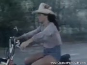 Hairy Pornstars From Classic Age 16/16