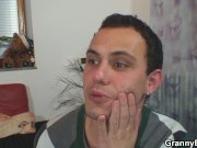 Old women gets her bald pussy slammed 4/16