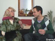 Old women gets her bald pussy slammed 6/16