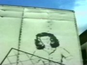 Teen flashes to passing truckers 1/16