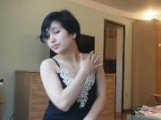 Bored camgirl waiting to have fun