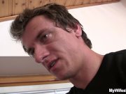 He fucks hot girlfriends mom in stockings   4/16