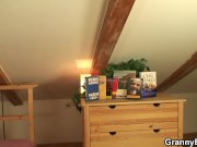 He slams her fat old pussy 1/16