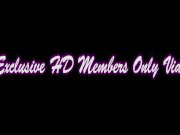 Busty babe Jelena Jensen gets off with Toy! 1/16