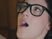 Babes - On Her Own, Lili 6/16