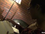 Behind the scenes with pornstar Skin Diamond 4/16