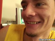 Plump mommy takes two cocks from both sides 10/16