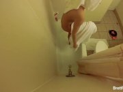 Sexy blonde Brett Rossi takes a nice shower 15/16
