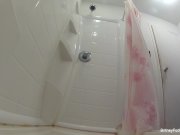 Busty babe Britney Amber washes off her perfect body 1/16