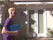 Huge-titted milf handjob 1/16