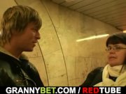 Chubby mature bitch gets her fat pussy pounde 4/16