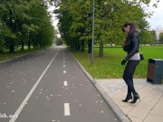 Jeny Smith black pantyhose pretend to be leggings 4/16