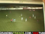 Old bitch loses a bet and gives up her cunt 1/16