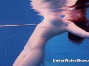 Underwater Show - redheaded cutie swimming nude in the pool 11/16