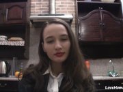 Exposing the pretty face to loyal webcam fans 8/16