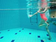 3 girls have fun in the water 7/16