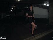 Jeny Smith oiling her naked body in a public parking 1/16