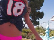 Behind the scenes with busty blonde Samantha Saint 4/16