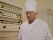 Amber Deen gets some dick for dinner - Brazzers 4/16