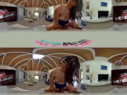 VRHush - Nervous Yhivi and Her Messy Treat 15/16