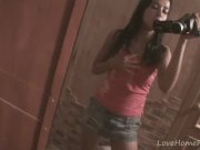 Desirable beauty shows off her impressive body 4/16