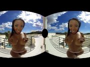 Exotic Hottie Noemilk Loves Some Virtual Outdoor Sex 4/16