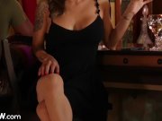 Nadia Styles Public Footplay 1/16