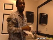 Casey Calvert Pays Bonus With Deepthroat Blowjob 15/16