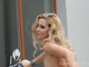 Gorgeous blonde knows how to properly seduce 8/16