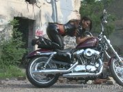 Tough girl shows off her luscious body 6/16