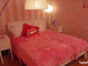 Taylor Vixen behind the scenes fun 15/16