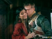 Queen Of Thrones: Part 3 (A XXX Parody) - Brazzers 8/16