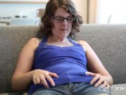 Yanks Minx Jada Humps Her Hand 2/16