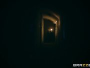 Queen Of Thrones: Part 4 (A XXX Parody) - Brazzers 15/16