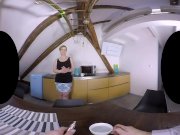 Wonderful chubby big-titted Samantha Si is ready for you 4/16