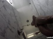 London Keyes takes a  shower 14/16